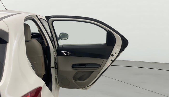 2018 Tata Tiago XZ PETROL, CNG, Manual, 68,109 km, RHS Rear Door