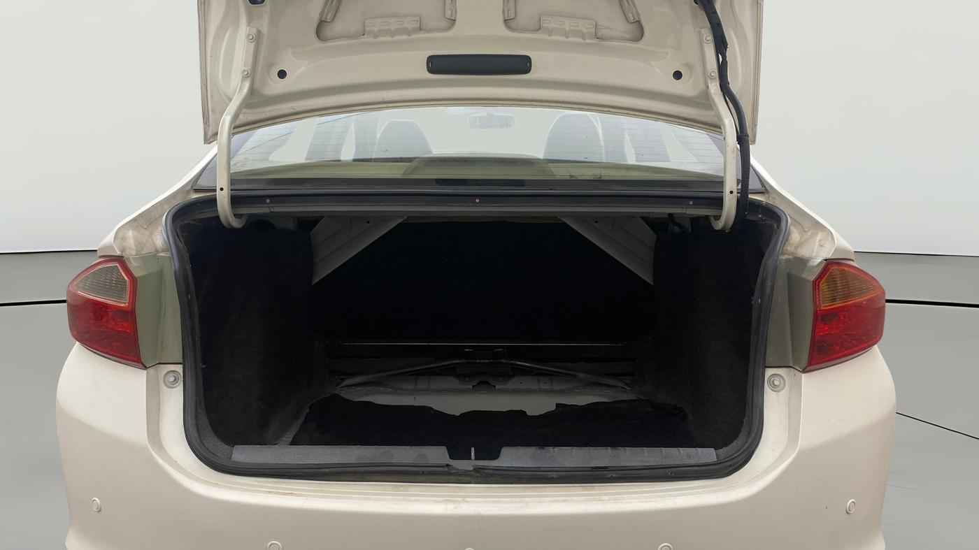 2015 Honda City 1.5L I-DTEC S, Diesel, Manual, 1,07,034 km, Boot Open Zoomed View