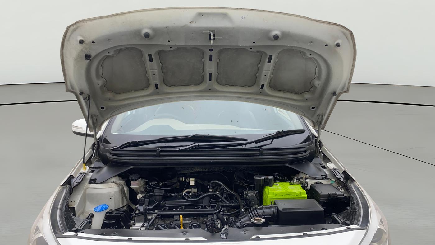 2020 Hyundai NEW I20 ASTA (O) 1.2 MT DUAL TONE, Petrol, Manual, 62,140 km, Open Bonet