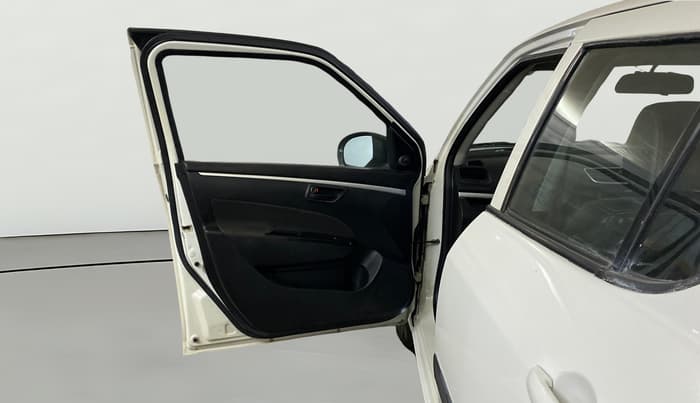 2015 Maruti Swift LXI (O), Petrol, Manual, 50,195 km, LHS Front Door