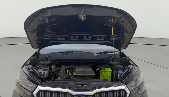 2021 Skoda KUSHAQ AMBITION 1.0L TSI MT, Petrol, Manual, 67,689 km, Open Bonet