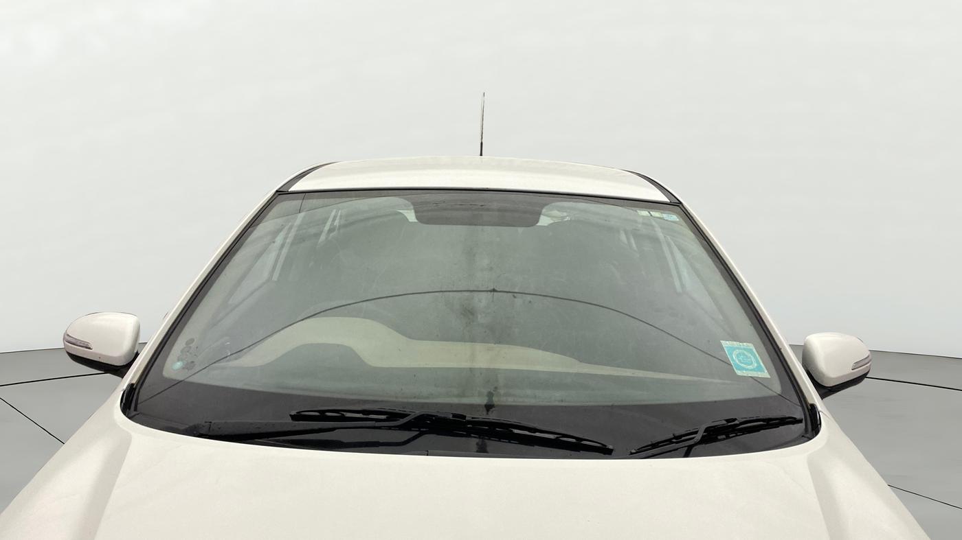 2016 Hyundai Elite i20 SPORTZ 1.2, Petrol, Manual, 1,47,324 km, Front Windshield