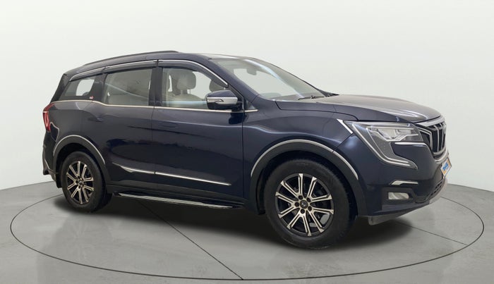 2022 Mahindra XUV700 AX 7 LUXURY P AT 7 STR, Petrol, Automatic, 76,554 km, Right Front Diagonal
