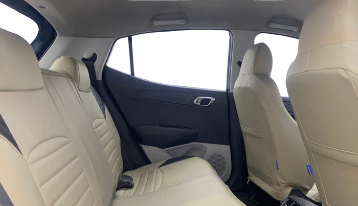 2022 Hyundai GRAND I10 NIOS SPORTZ 1.2 KAPPA VTVT CNG, CNG, Manual, 45,644 km, Right Side Rear Door Cabin