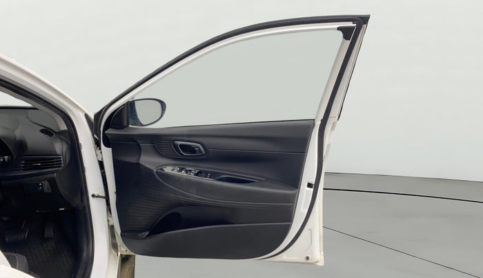 2023 Hyundai NEW I20 Sportz 1.2 IVT, Petrol, Automatic, 8,338 km, RHS Front Door