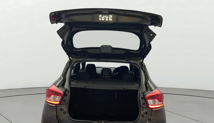 2017 Renault Kwid RXT 1.0 AMT (O), Petrol, Automatic, 81,389 km, Boot Door Open