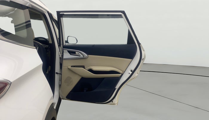 2022 KIA CARENS LUXURY 1.5 DIESEL 7 STR, Diesel, Manual, 22,170 km, RHS Rear Door