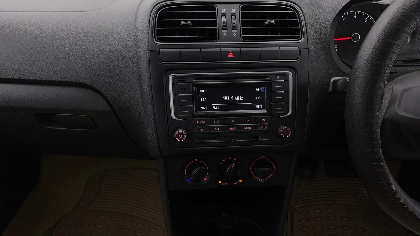 2019 Volkswagen Ameo COMFORTLINE 1.0L, Petrol, Manual, 40,024 km, Air Conditioner