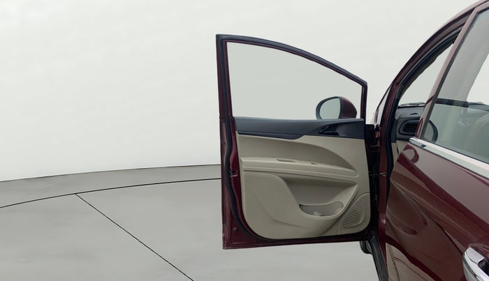 2018 Mahindra MARAZZO M4 7 STR, Diesel, Manual, 1,09,601 km, LHS Front Door