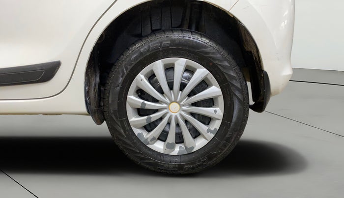 2020 Maruti Swift VXI, Petrol, Manual, 1,18,250 km, Left Rear Wheel