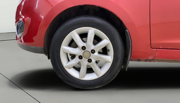 2014 Tata Zest XT PETROL, Petrol, Manual, 36,411 km, Left Front Wheel