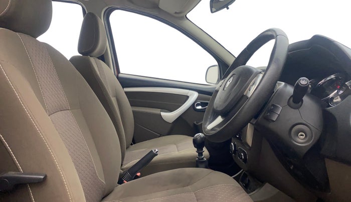 2018 Renault Duster 110 PS RXZ DIESEL, Diesel, Manual, 88,316 km, Right Side Front Door Cabin