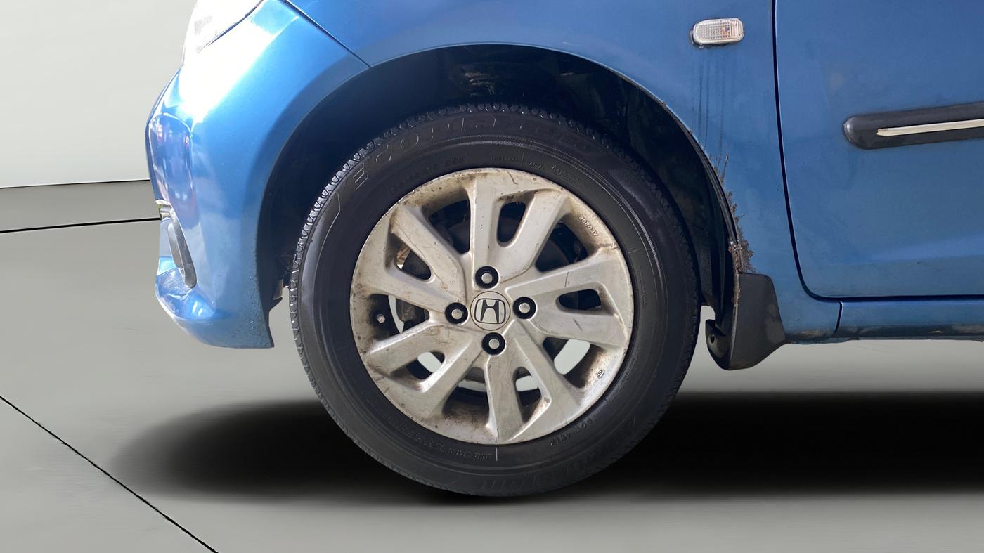 2014 Honda Mobilio 1.5L I-DTEC V, Diesel, Manual, 75,814 km, Left Front Wheel