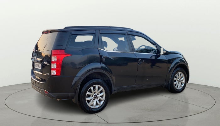 2016 Mahindra XUV500 W8, Diesel, Manual, 83,424 km, Right Back Diagonal