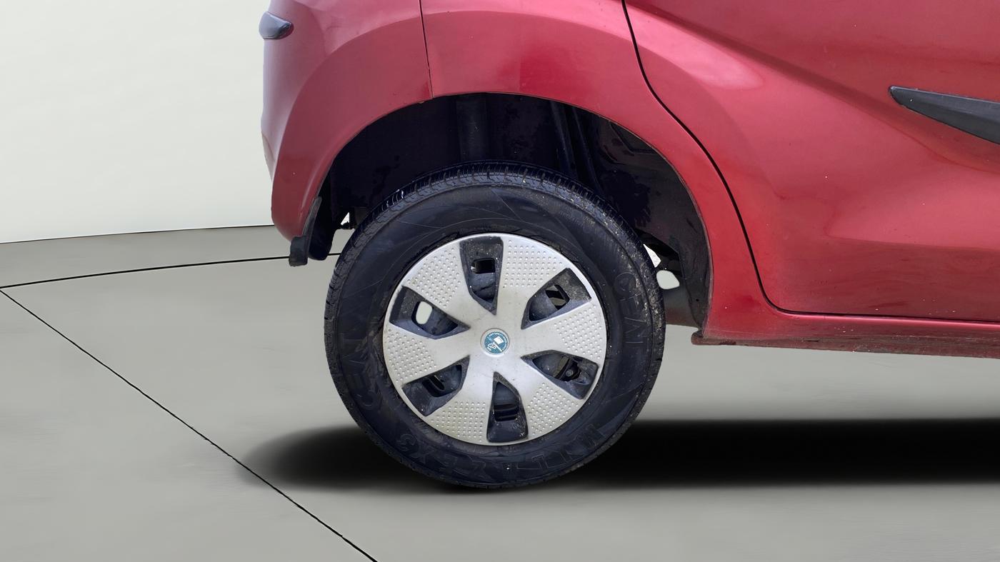2019 Datsun Redi Go S 1.0 AMT, Petrol, Automatic, 37,995 km, Right Rear Wheel