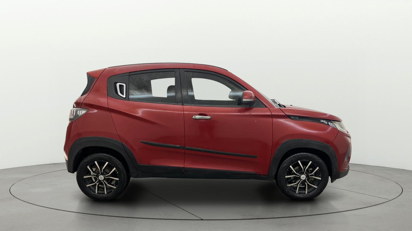 2017 Mahindra KUV 100 NXT K8 P 6 STR, Petrol, Manual, 69,976 km, Right Side View