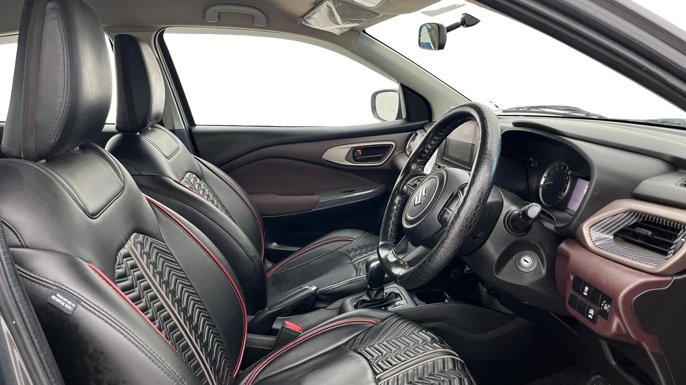 2023 Maruti FRONX DELTA PLUS 1.2L AGS, Petrol, Automatic, 69,223 km, Right Side Front Door Cabin