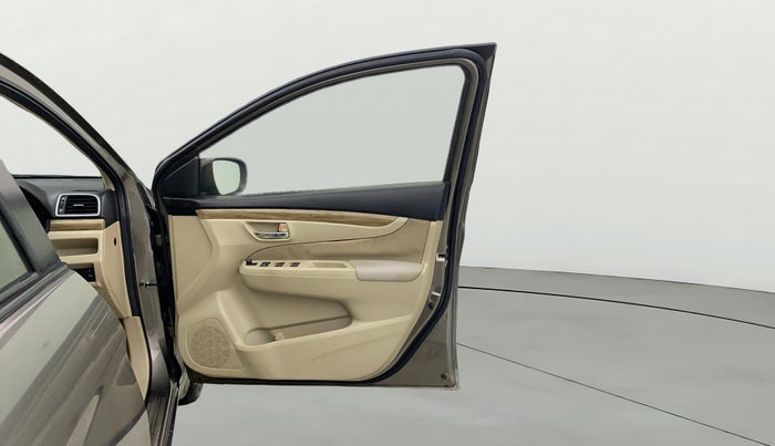 2018 Maruti Ciaz DELTA DIESEL 1.3, Diesel, Manual, 29,814 km, RHS Front Door