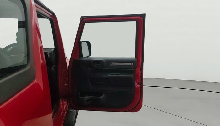 2021 Mahindra Thar LX PETROL HT 4WD AT, Petrol, Automatic, 34,023 km, RHS Front Door