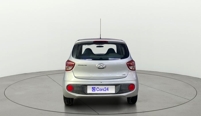 2017 Hyundai Grand i10 MAGNA 1.2 KAPPA VTVT, Petrol, Manual, 27,483 km, Back/Rear