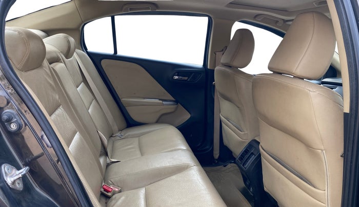 2015 Honda City 1.5L I-DTEC VX, Diesel, Manual, 65,236 km, Right Side Rear Door Cabin