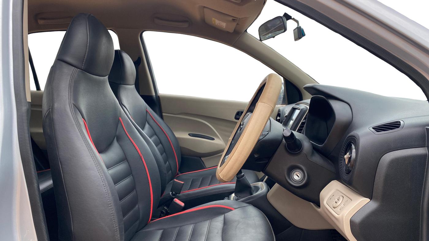 2022 Hyundai NEW SANTRO SPORTZ EXECUTIVE MT CNG, CNG, Manual, 63,334 km, Right Side Front Door Cabin