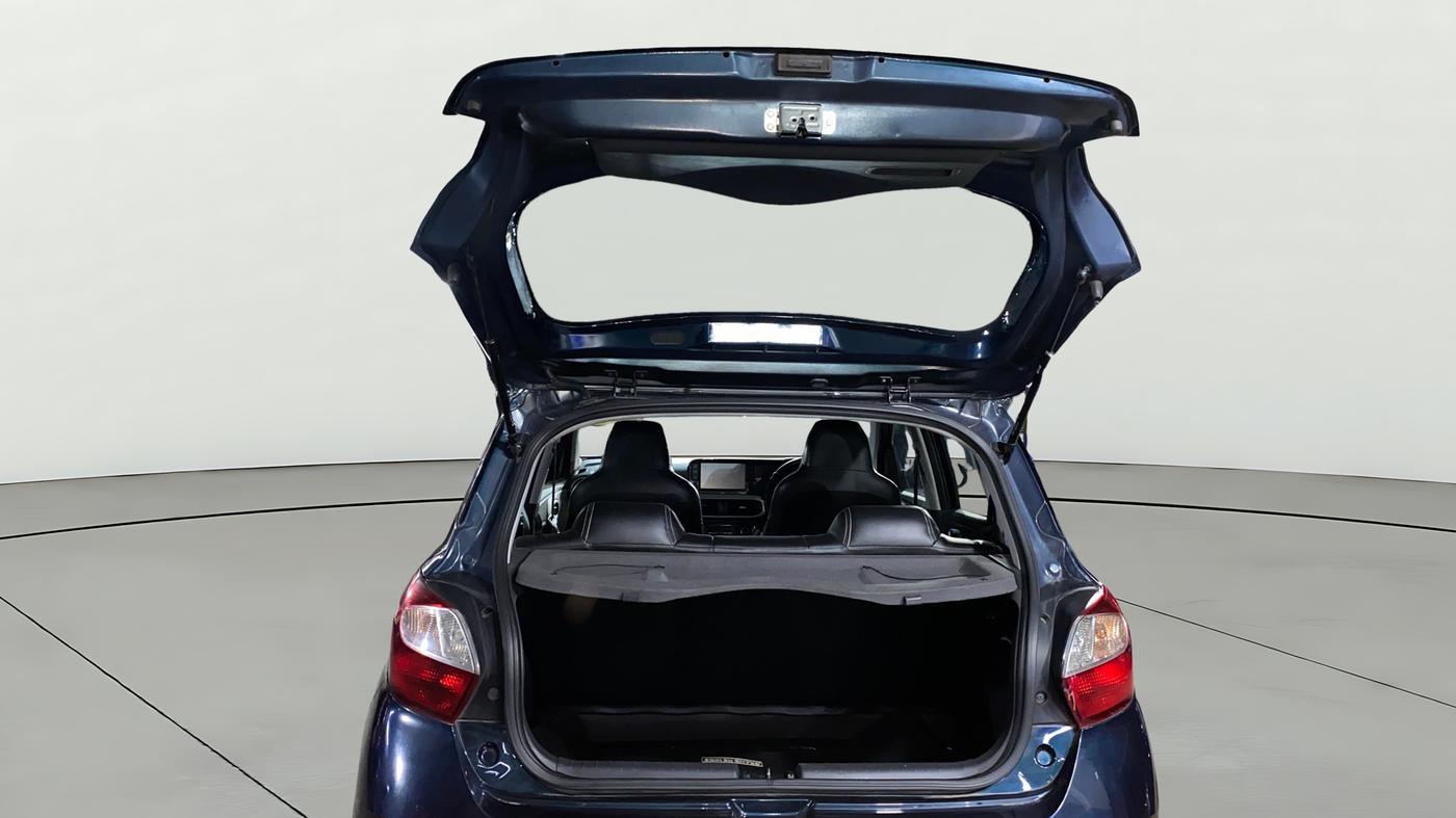 2022 Hyundai GRAND I10 NIOS SPORTZ AMT 1.2 KAPPA VTVT, Petrol, Automatic, 36,229 km, Boot Open Zoomed View