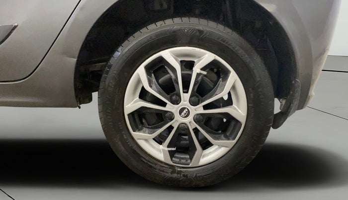 2023 Tata Tiago XT (O) PETROL, Petrol, Manual, 33,548 km, Left Rear Wheel