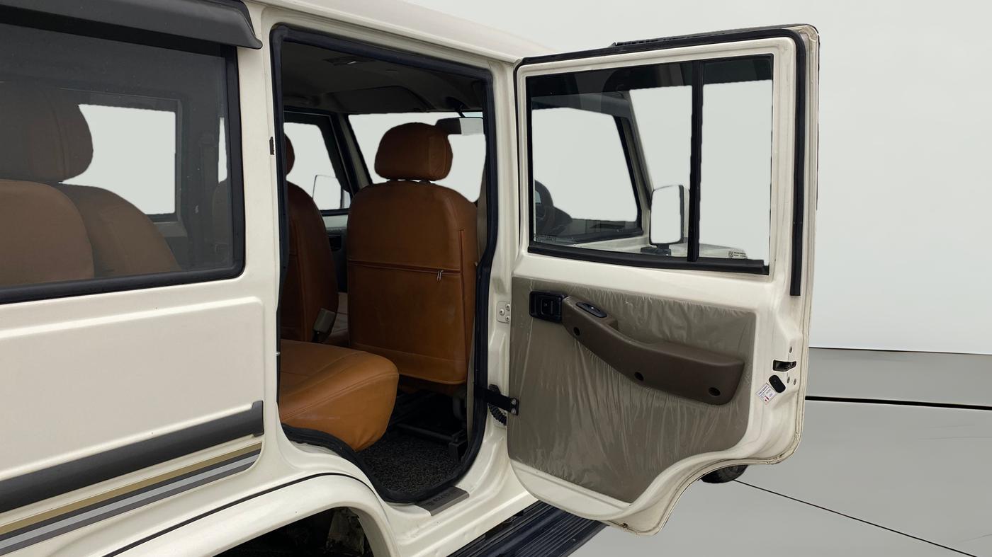 2021 Mahindra Bolero B6 (O), Diesel, Manual, 42,825 km, RHS Rear Door
