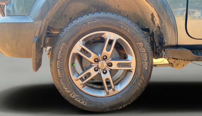 2022 Mahindra Thar LX HT PETROL 4WD MT, Petrol, Manual, 23,396 km, Right Rear Wheel