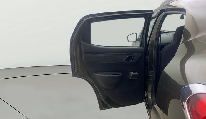 2017 Renault Kwid RXT 1.0 AMT, Petrol, Automatic, 1,05,200 km, LHS Rear Door