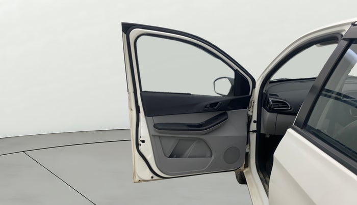 2023 Tata Tiago XT PETROL, Petrol, Manual, 5,425 km, LHS Front Door