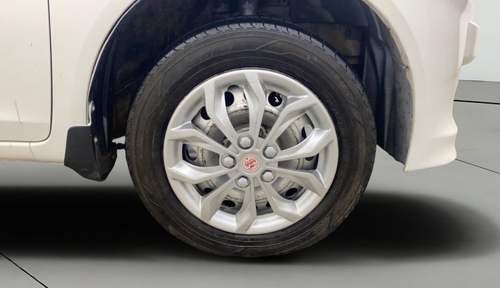 2015 Honda Amaze 1.2L I-VTEC SX, Petrol, Manual, 1,43,226 km, Right Front Wheel