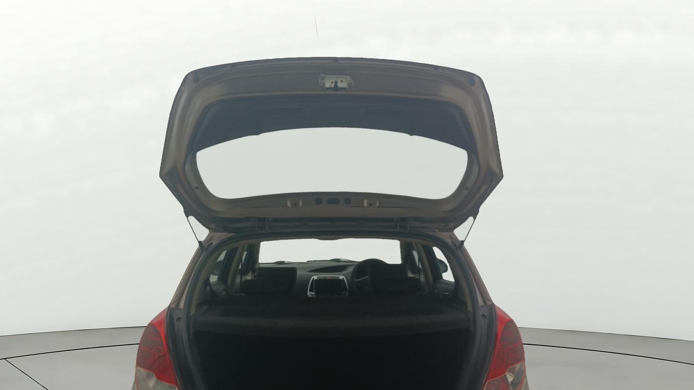 2014 Hyundai i20 SPORTZ 1.2, Petrol, Manual, 66,557 km, Boot Door Open