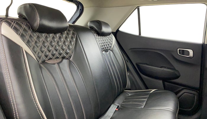 2019 Hyundai VENUE SX 1.0 TURBO, Petrol, Manual, 71,149 km, Right Side Rear Door Cabin