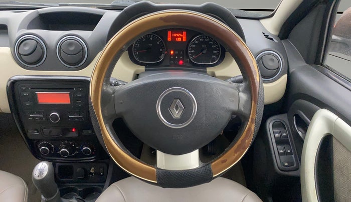 2013 Renault Duster RXL PETROL, Petrol, Manual, 1,12,488 km, Steering Wheel Close Up