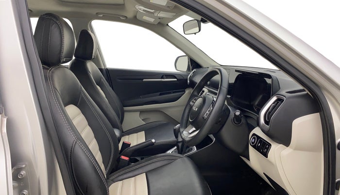 2023 KIA SONET HTX 1.5D IMT, Diesel, Manual, 20,153 km, Right Side Front Door Cabin