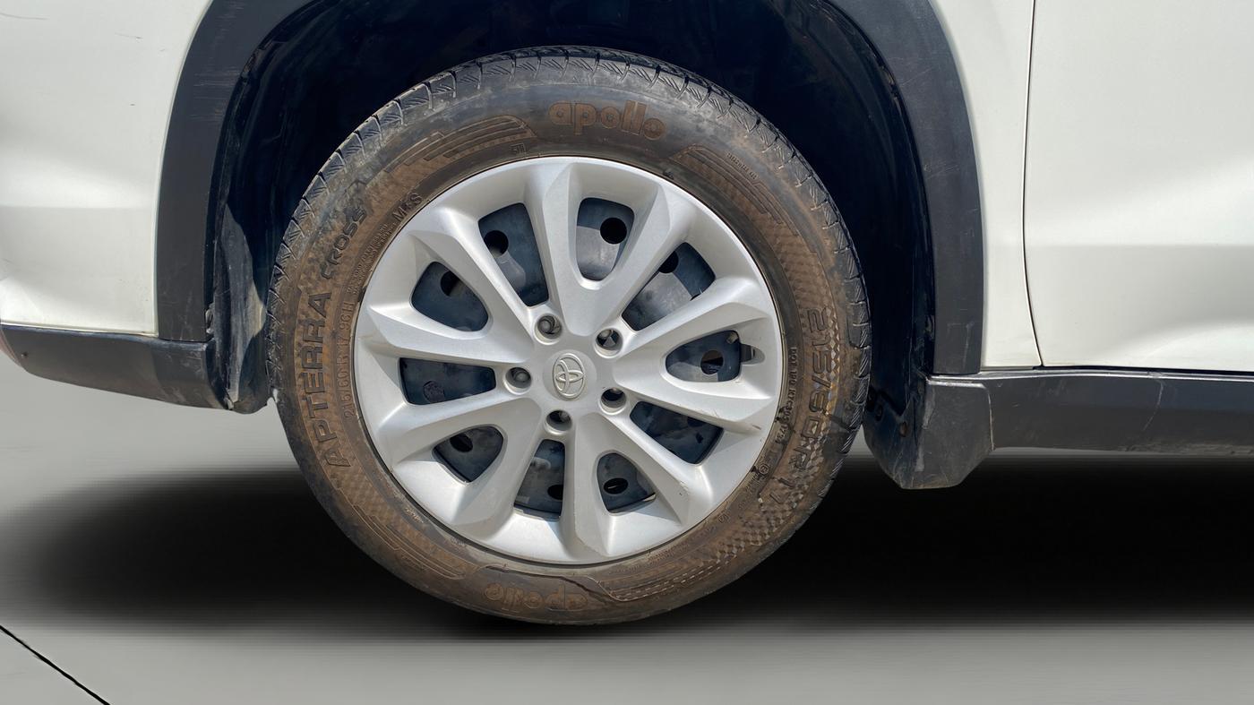 2024 Toyota URBAN CRUISER HYRYDER S NEO DRIVE, Petrol, Manual, 41,618 km, Left Front Wheel