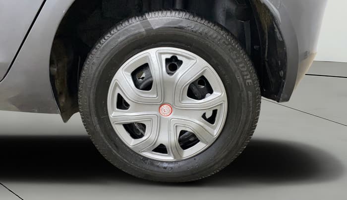 2023 Tata ALTROZ XE PETROL, Petrol, Manual, 34,057 km, Left Rear Wheel