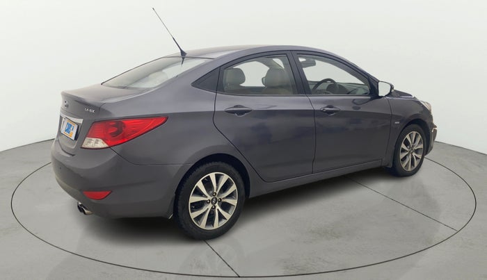 2014 Hyundai Verna FLUIDIC 1.6 CRDI SX, Diesel, Manual, 97,400 km, Right Back Diagonal