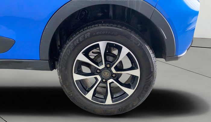 2020 Tata NEXON XZA PLUS (O) PETROL DUAL TONE, Petrol, Automatic, 82,057 km, Left Rear Wheel