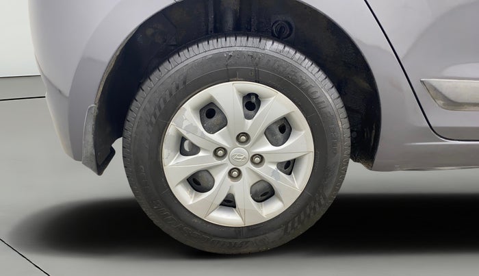 2016 Hyundai Elite i20 SPORTZ 1.2, Petrol, Manual, 99,774 km, Right Rear Wheel