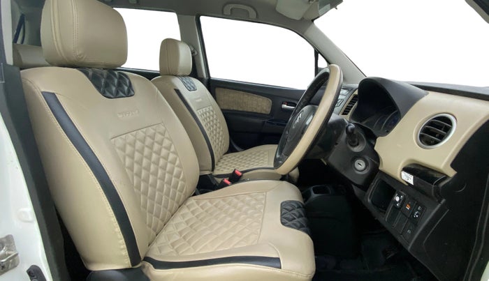 2018 Maruti Wagon R 1.0 VXI, CNG, Manual, 59,752 km, Right Side Front Door Cabin