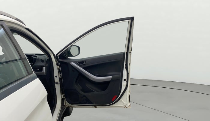 2021 Tata NEXON XMA SUNROOF PETROL, Petrol, Automatic, 37,338 km, RHS Front Door