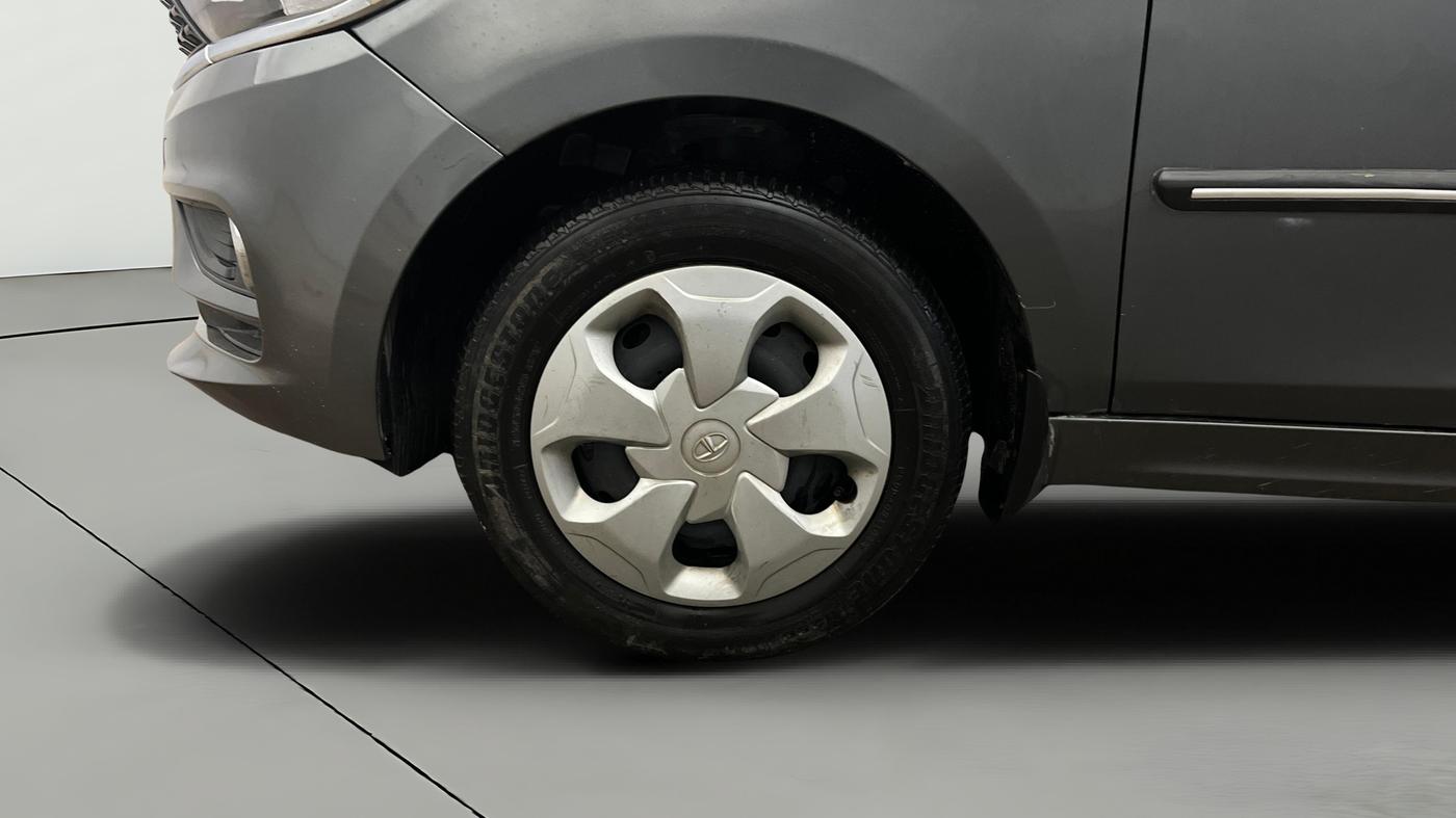 2022 Tata TIGOR XZ PLUS CNG, CNG, Manual, 52,658 km, Left Front Wheel