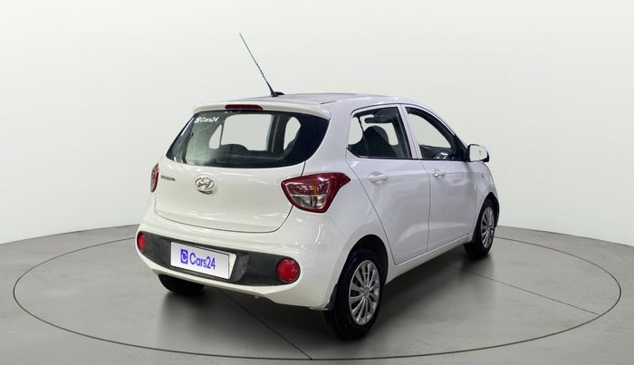 2018 Hyundai Grand i10 MAGNA AT 1.2 KAPPA VTVT, Petrol, Automatic, 31,314 km, Right Back Diagonal