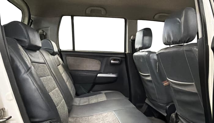 2015 Maruti Wagon R 1.0 VXI, Petrol, Manual, 53,423 km, Right Side Rear Door Cabin