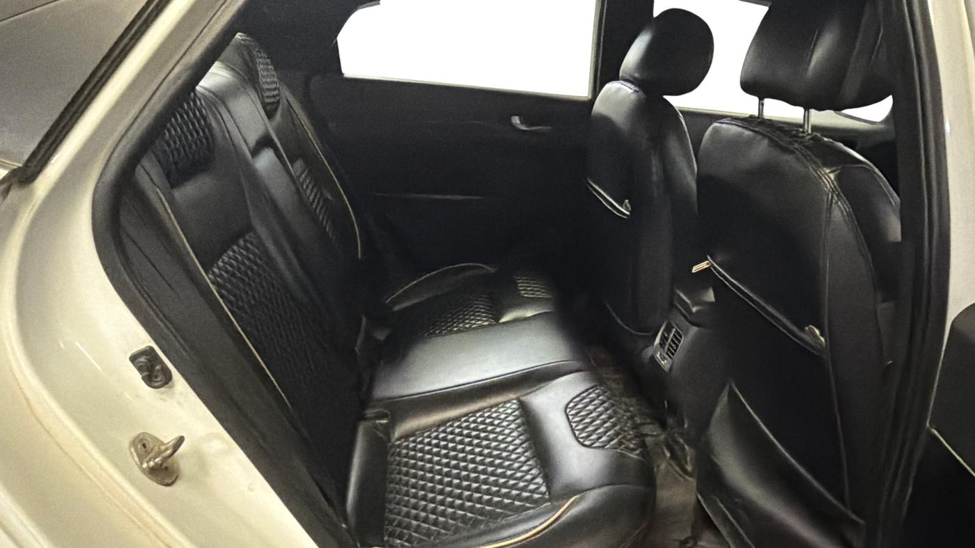 2019 Hyundai Verna 1.4 EX PETROL, Petrol, Manual, 60,690 km, Right Side Rear Door Cabin