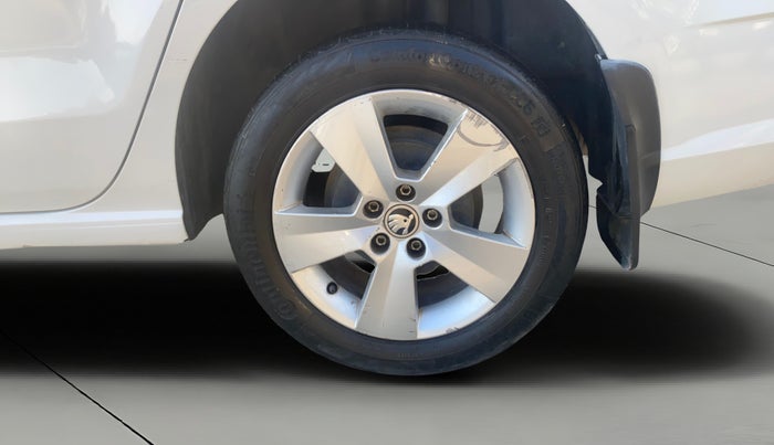 2018 Skoda Rapid AMBITION 1.5 TDI, Diesel, Manual, 92,251 km, Left Rear Wheel