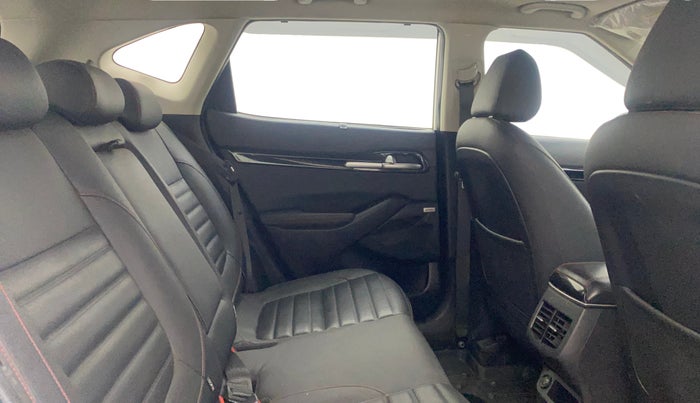 2022 KIA SELTOS GTX PLUS DCT 1.4 PETROL, Petrol, Automatic, 41,191 km, Right Side Rear Door Cabin